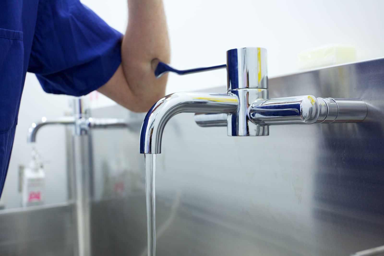 Daily chlorhexidine bathing in the ICU: Yes or no?